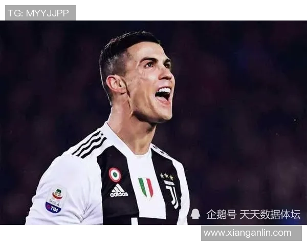 《天下足球专访：揭秘那些改变历史的传奇球星与他们的足坛奇迹》