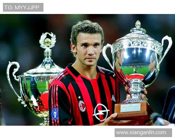 世界足坛四大球星的传奇人生与辉煌成就全面解读 世界足坛四大球星的传奇人生与辉煌成就全面解读