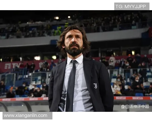 皮尔洛与皮克的足球传奇之路 揭开两位球星不同的成长轨迹